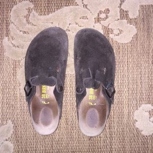 Birkenstock 38 Brown Slip Ons!
